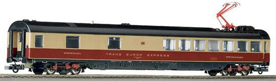 Dining car in TEE livery<br /><a href='images/pictures/Roco/45811.jpg' target='_blank'>Full size image</a>